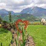 Farm stay Panoramahof Gupf
