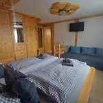 팜스테이 Panoramahof Gupf *